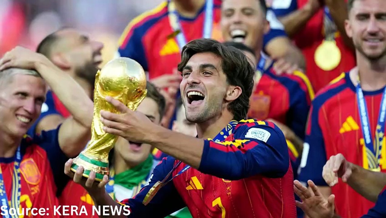 Footballers or Wrestlers? Argentina's World Cup Ended in a Brawl | Ather Khalid