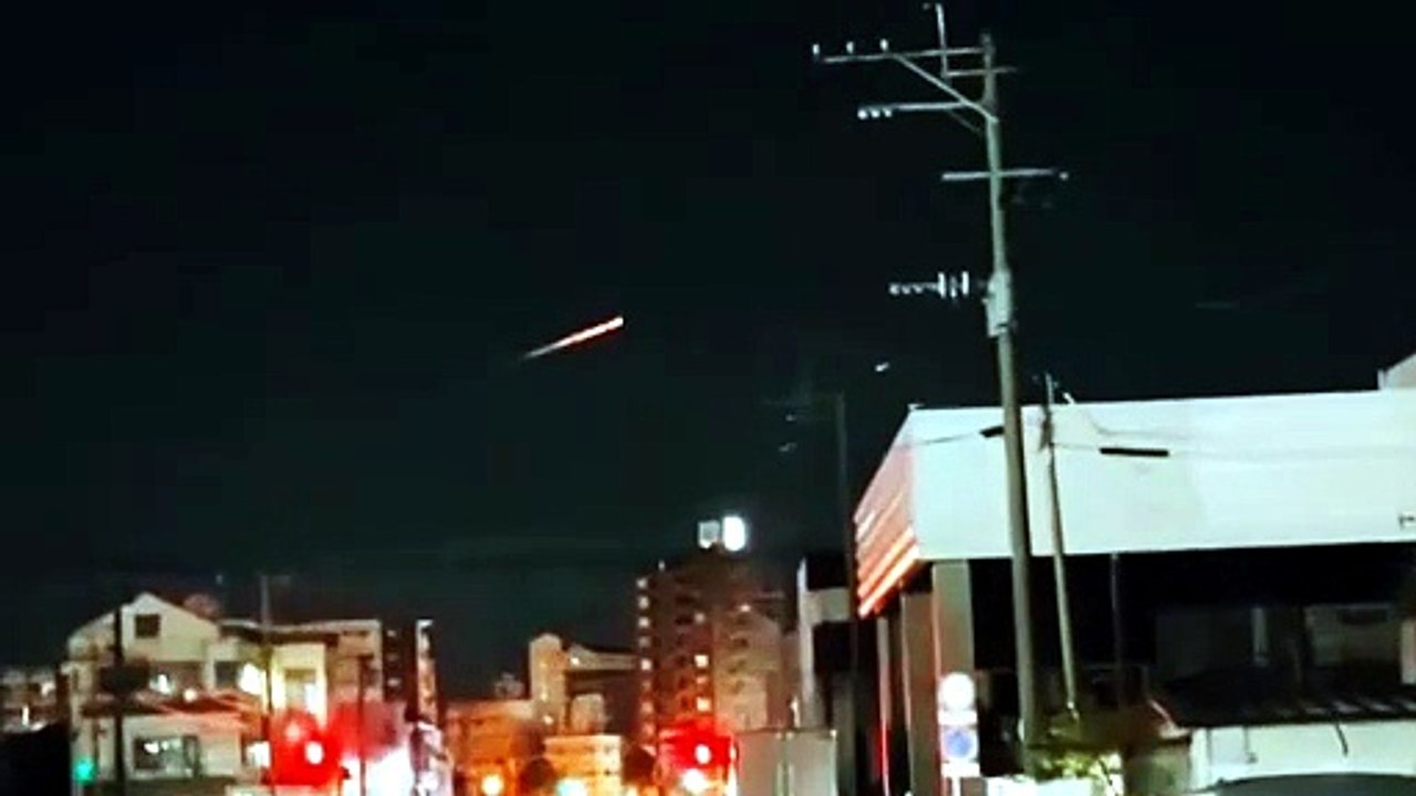 Meteor Lights Up Over Kagoshima, Japan