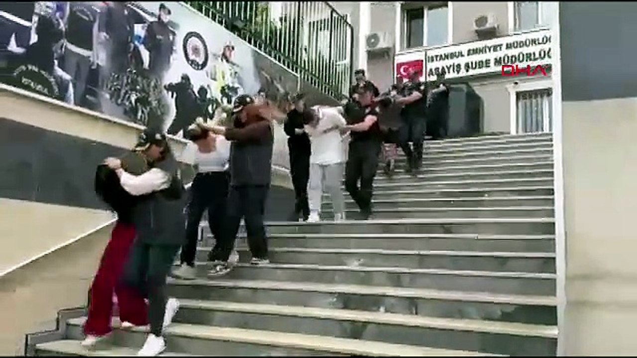 Rapçi Blok3\'e suikast düzenleyeceklerdi: Bodrum\'da yakalandılar
