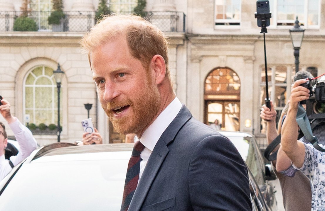 Prinz harry soll im september im buckingham palace übernachten können