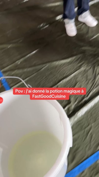 Pov : j’ai donné la potion magique à FastGoodCuisine 🧪#sciences #chimie #fun