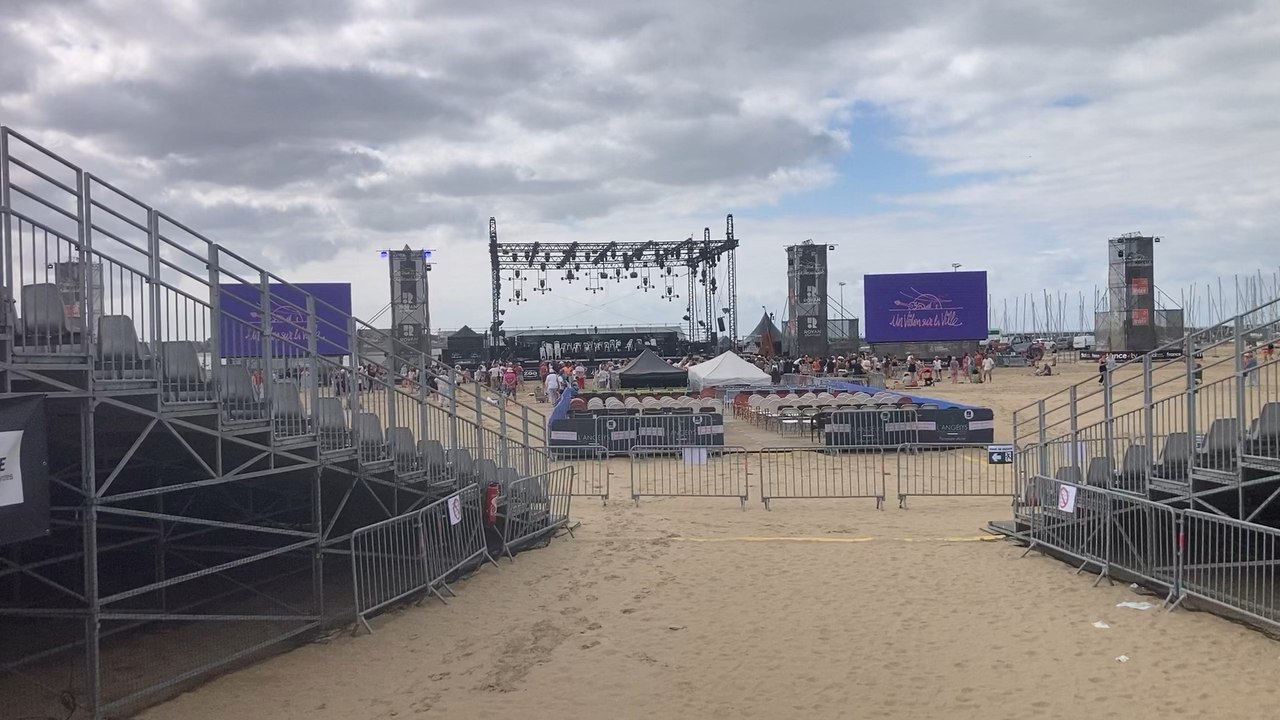 Un violon sur le sable, prélude