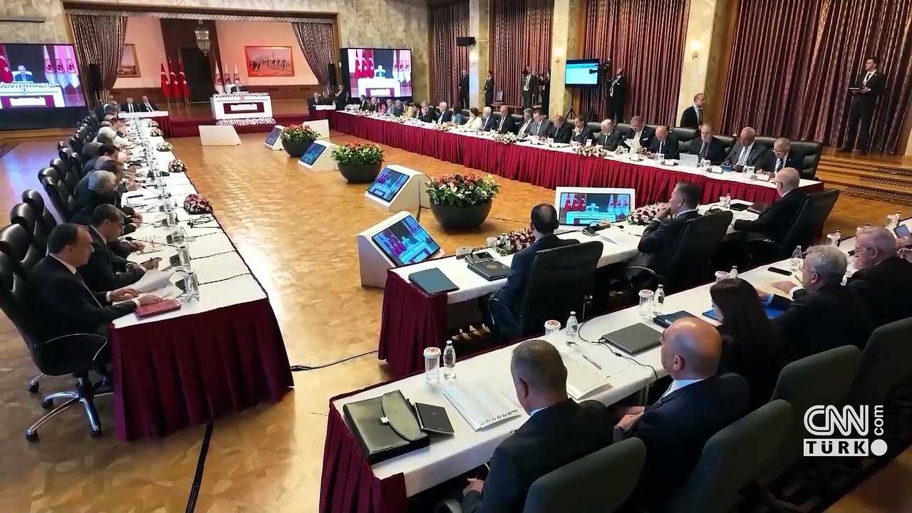 SON DAKİKA | AK Parti Sözcüsü Ömer Çelik: Terörsüz Türkiye sürecinde yeni aşamaya geldik