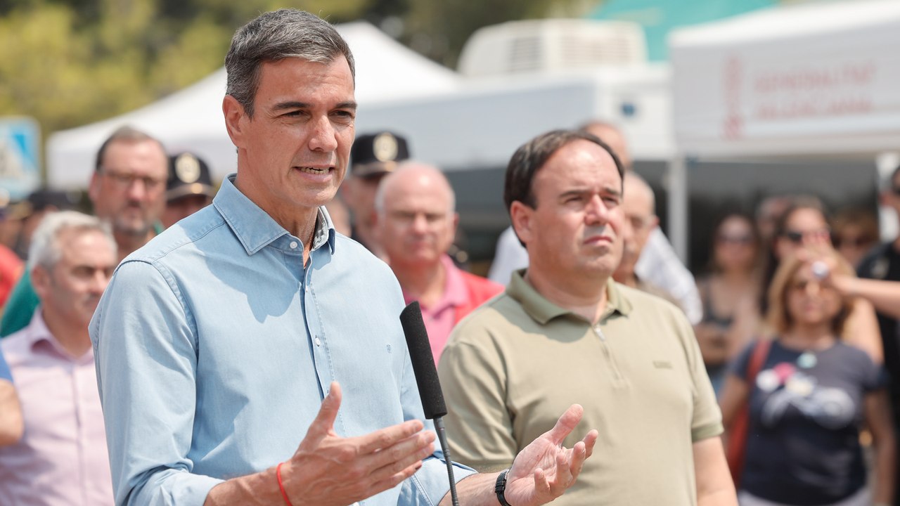 Sánchez pide extremar la precaución ante el fuego: "Quedan horas difíciles"