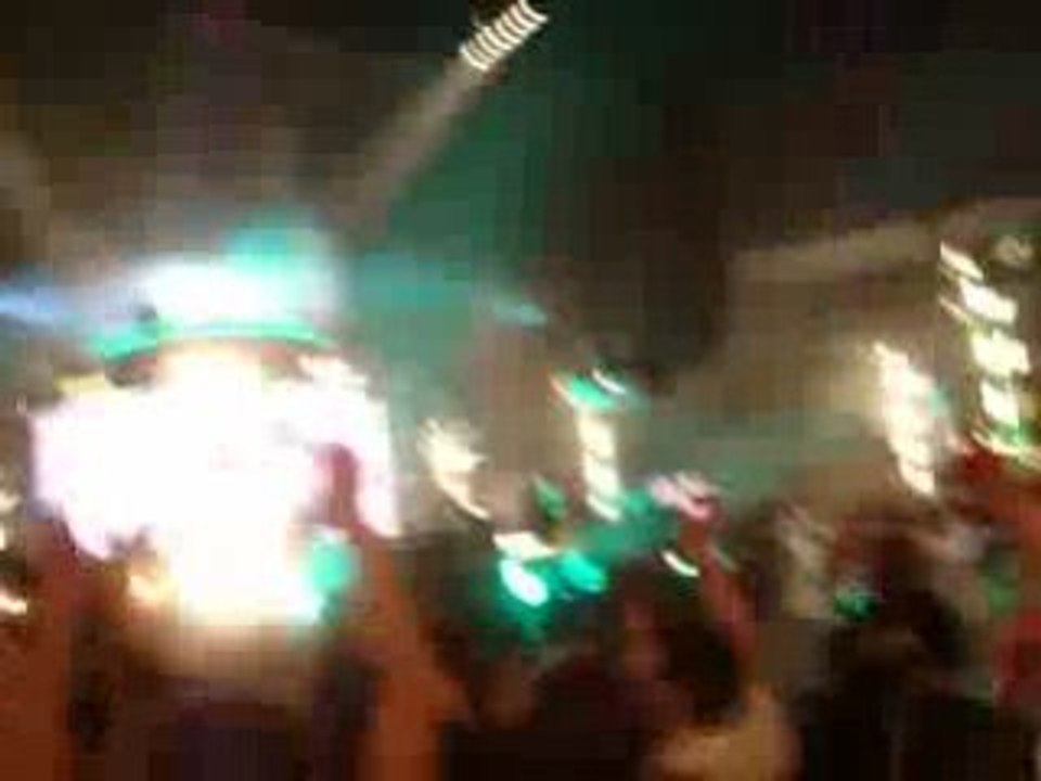 UNIGHTED BY CATHY GUETTA - Space Invaders Are Unighted