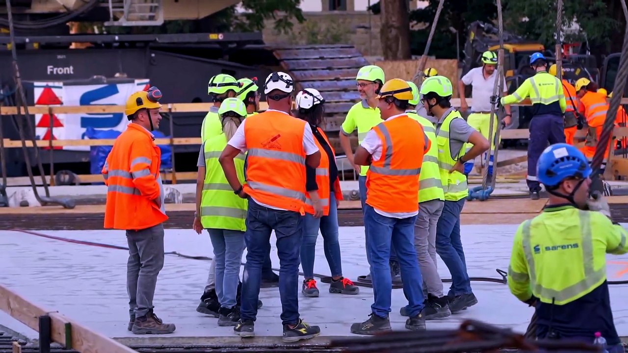 Il nuovo ponte al Pino di Firenze visto dal drone dopo la posa