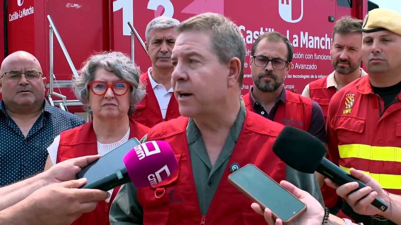 Page reitera que no faltan medios contra los incendios y valora colaboración institucional