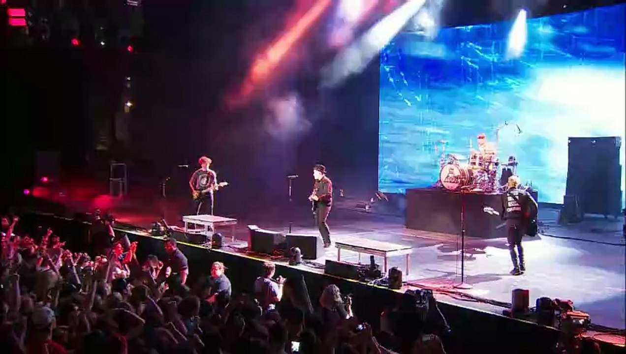 Sugar, We're Goin Down - Fall Out Boy (live)