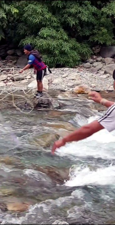 cast net fishing in Nepal |
