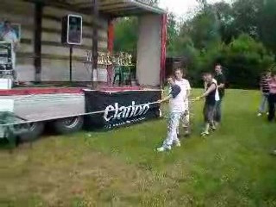 lé zin team au tire a la corde