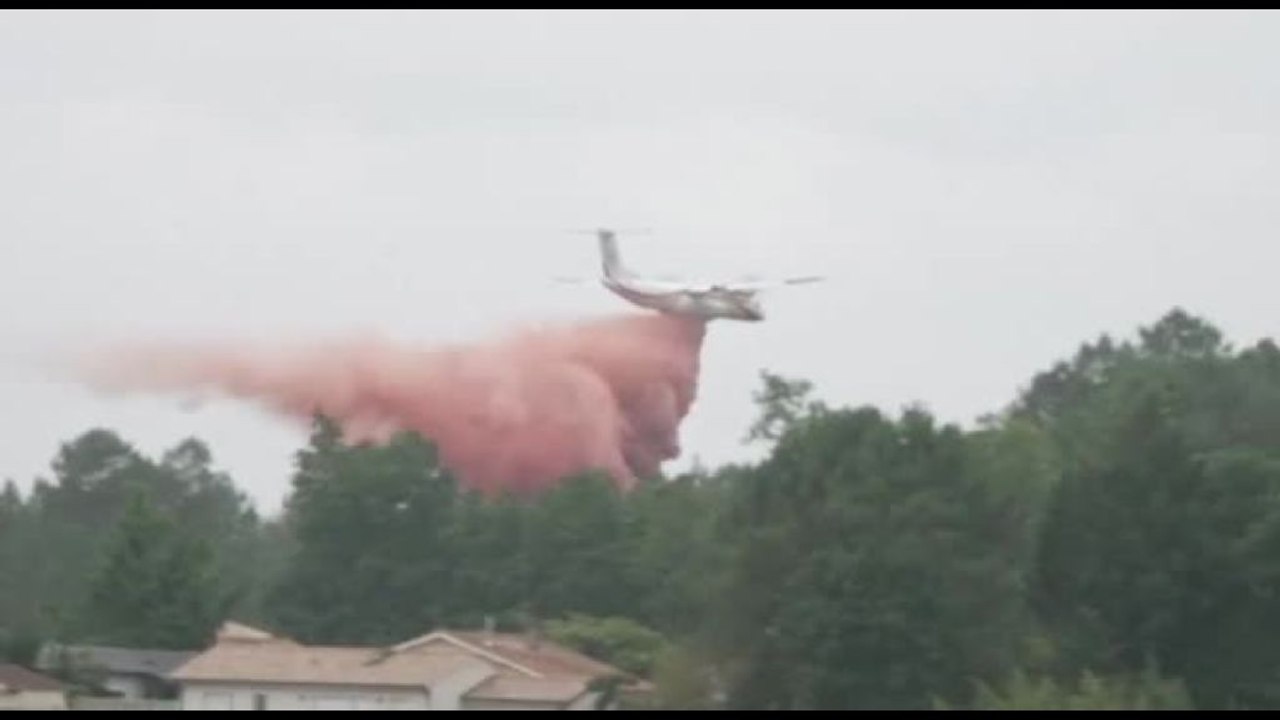 Gironda, i vigili del fuoco: sfruttare tregua meteo per domare roghi