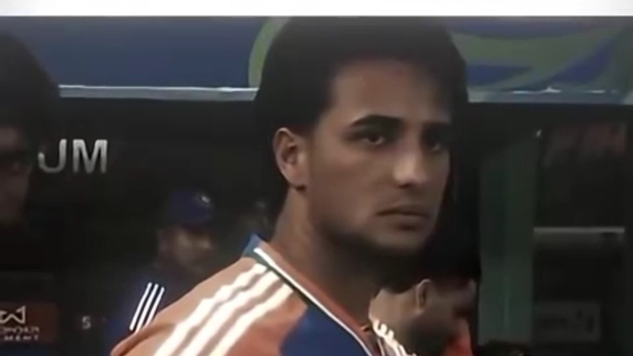 Sharma ji to out ho gaye warna powerplay me match khatm tha