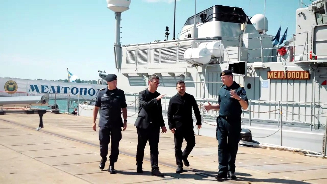 Burnham and Zelenskyy board HMS Queen Elizabeth