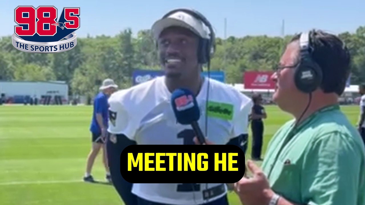 AJ Brown ENJOYING reunion with Mike Vrabel in New England