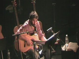 DAMIEN SAEZ - QUE TOUT EST NOIR -