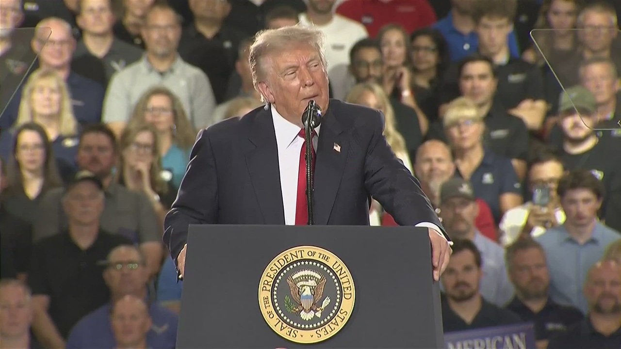 Trump Rally Reaches Fever Pitch After Auto Worker’s Powerful America First Message