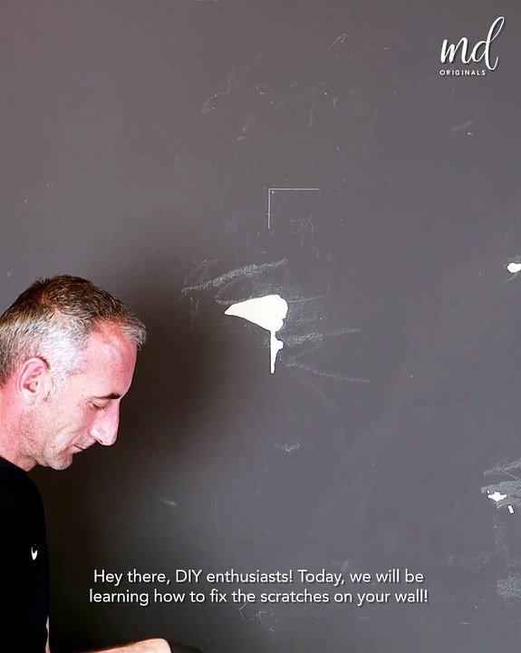Fixing wall scratches like a pro!