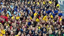 Southern Stars - 3000 School Children Rehearse