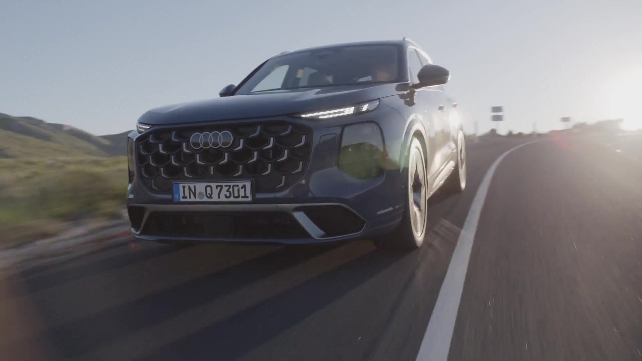 Audi Q7 SUV TDI quattro Driving Video