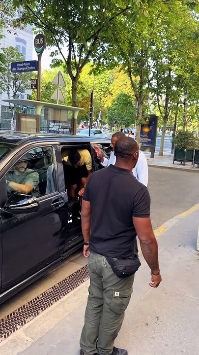 #mbappe #esterexposito #paris