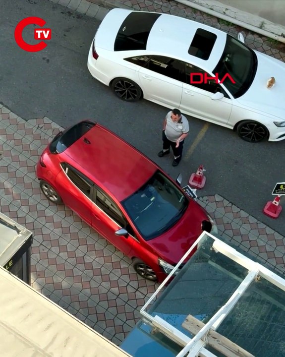 Hastanede otopark ücretine itiraz etti: Aracını valenin üzerine sürdü