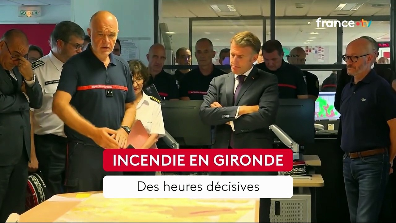 Jean-Baptiste Marteau présente le "20 Heures" de France 2 en direct de la Gironde.