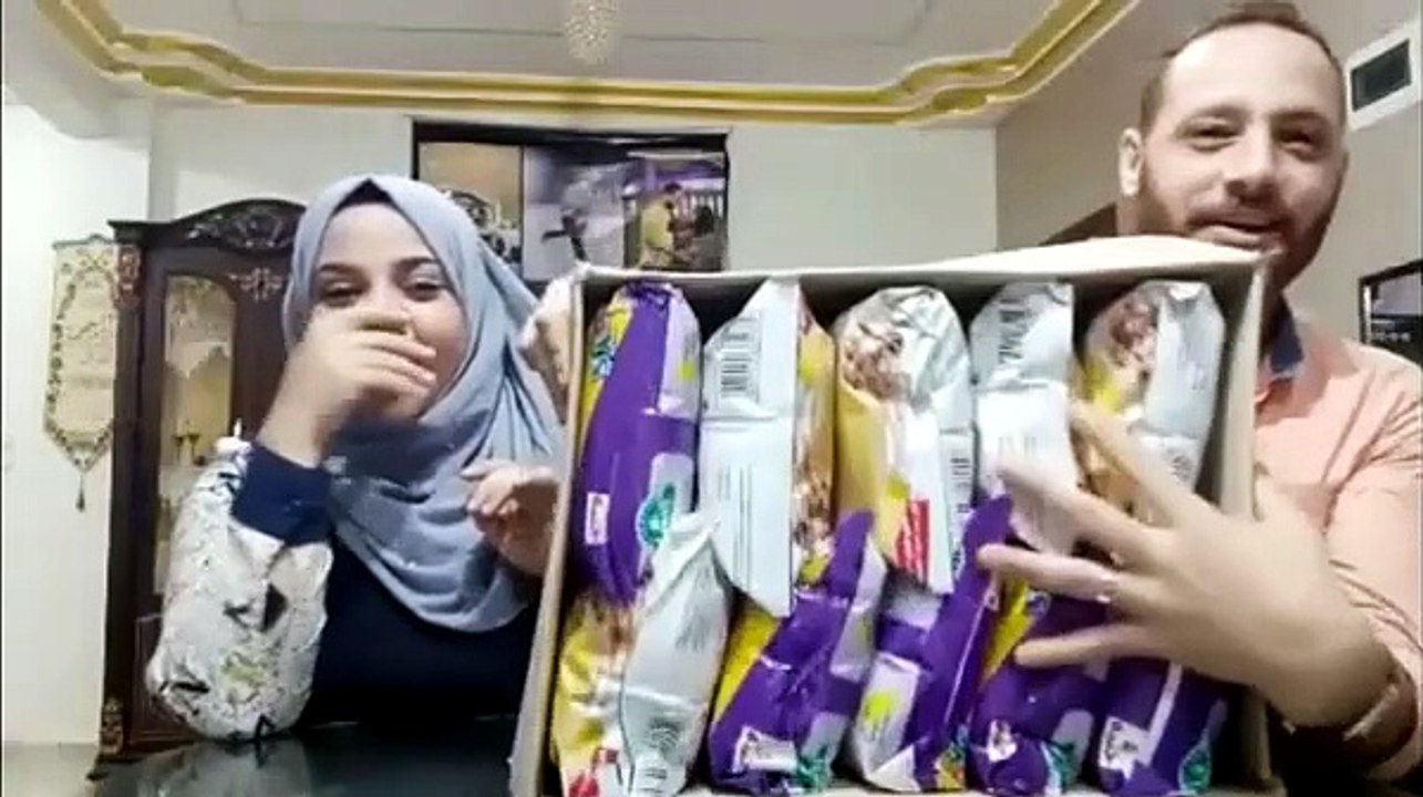 ىتحدي تجربة اكل كارتونة شيبسي كامله وشوفو الهدايا اللى لقناها فى الشيبسي
