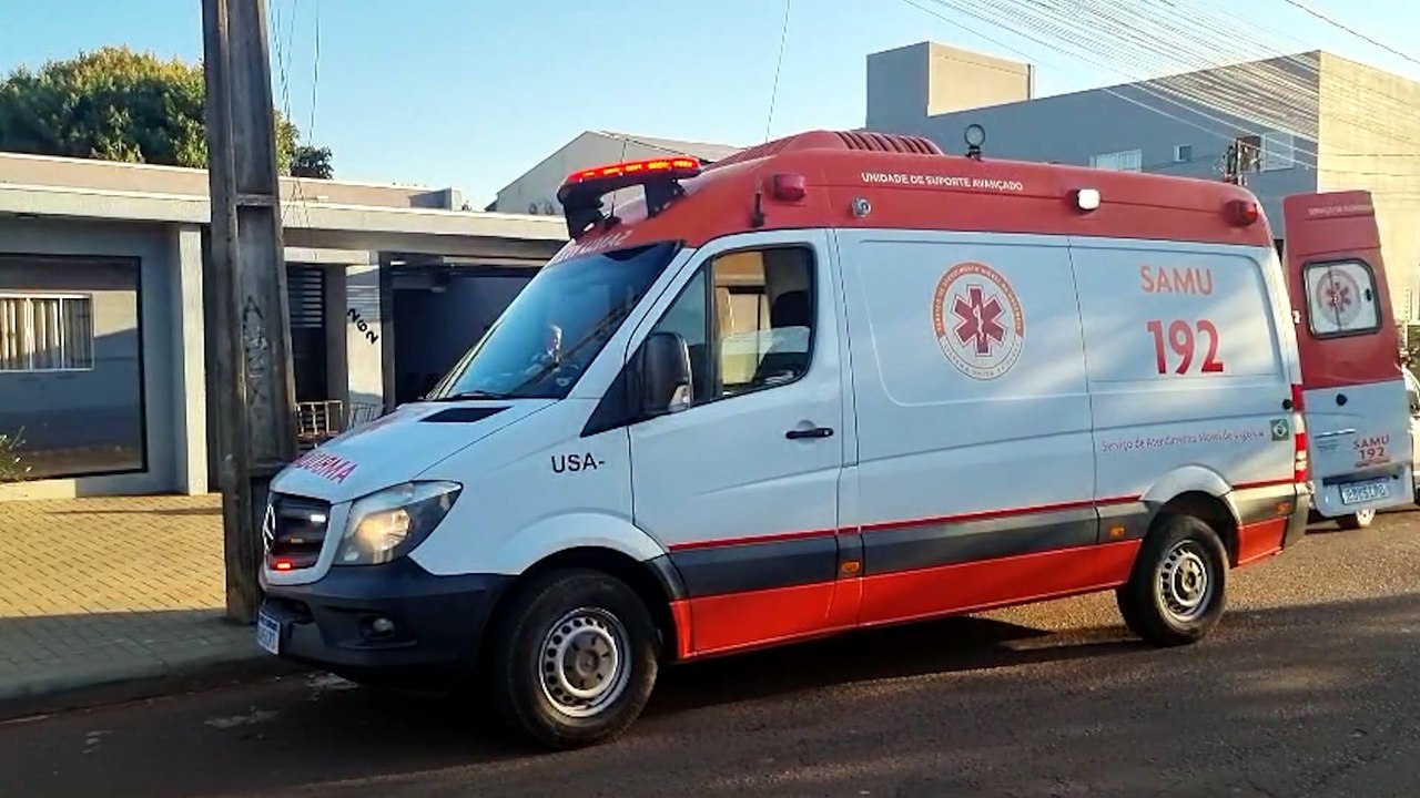 Adolescente de 15 anos fica ferida após acidente entre patinete e carro no Bairro Esmeralda