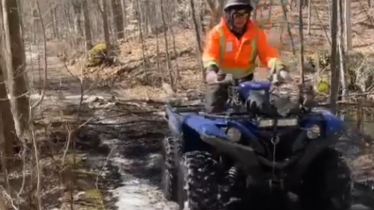 Biker Tries To Reverse A Wheelie And Falls Backward