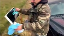 🚜💙 EL GRAN GESTO DEL DIBUEmiliano Dibu Martínez vivió una insólita situación durante sus vac