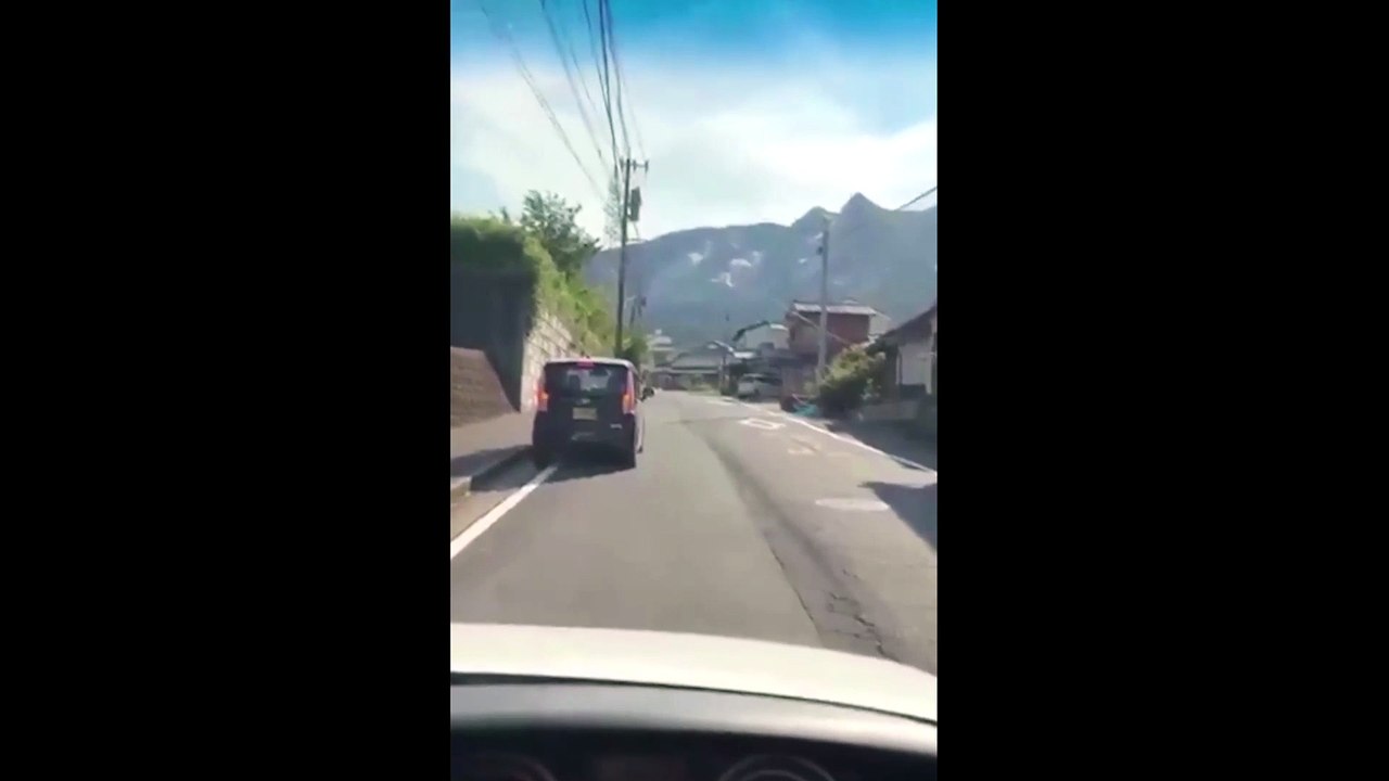 Yaşanan patlama paniğe yol açtı! Depremden sonra AVM’de mahsur kaldılar