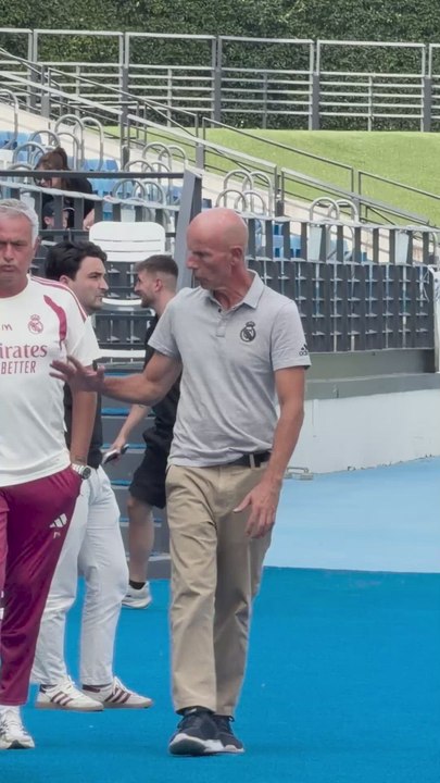 El momentazo de Mourinho con la prensa por la ola de calor