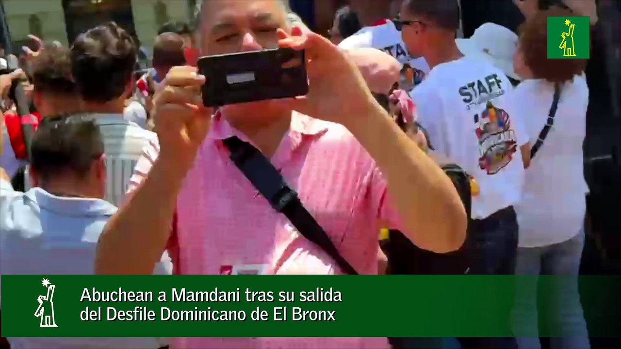 Abuchean a Mamdani tras su salida del Desfile Dominicano de El Bronx