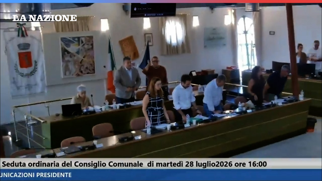 Il minuto di silenzio per Muschio, il caprone morto