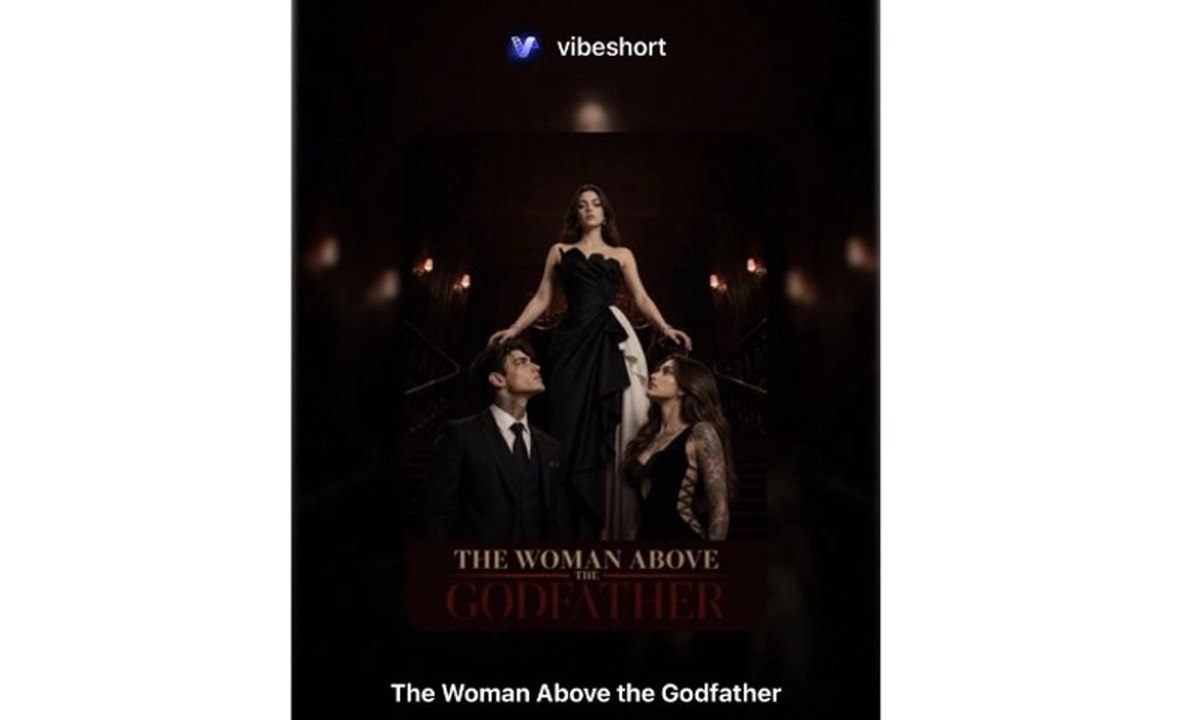 The woman above the godfather丨New