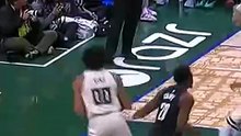 Dani Wolf sorprende con su partido de despegue en la NBA