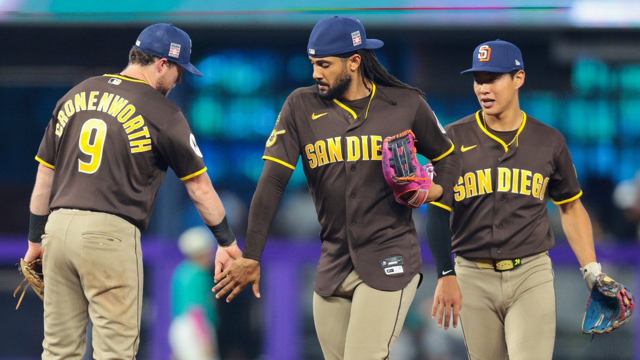 Padres' Hot Streak & Tonight's Betting Odds: A Deep Dive