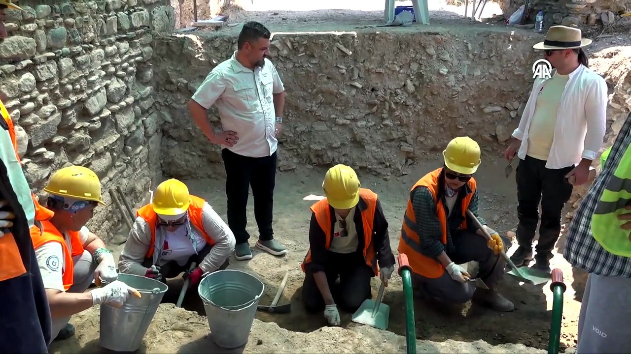 Aydın'dan heyecanlandıran haber! 2 bin yıllık mozaikli salon ortaya çıkarıldı