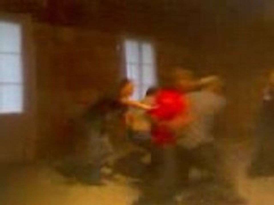 Mes oncles qui font une sorte de football americain 3