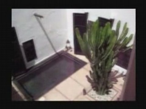 superbe riad à Marrakech, soleil au-dessus des nuages