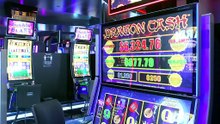 Hellenic Club accused of teaching problem gamblers how to get around cash withdrawal limits