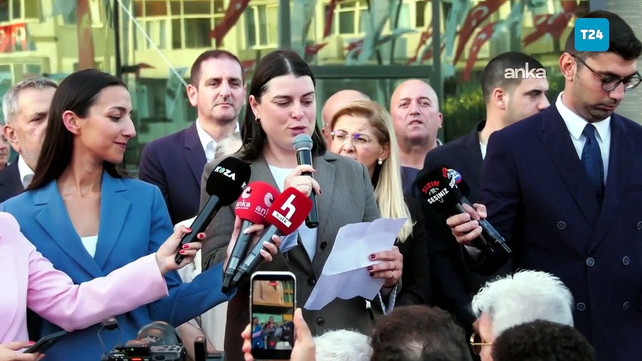 Üsküdar'da Sinem Dedetaş eylemi: Bir cumhuriyet kadını olarak dimdik ayaktayım, korkmuyorum