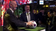 FIFA podtrzymuje plan z udziałem prywatnych inwestorów. UEFA grozi bojkotem