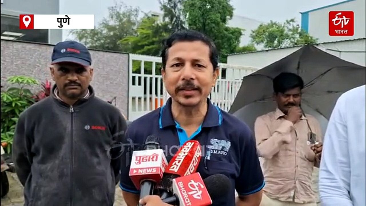 'चाकण एमआयडीसी'चे रस्ते खड्ड्यात; वाहतूक कोंडीमुळे उद्योगांना फटका; कामगारांमध्ये संताप