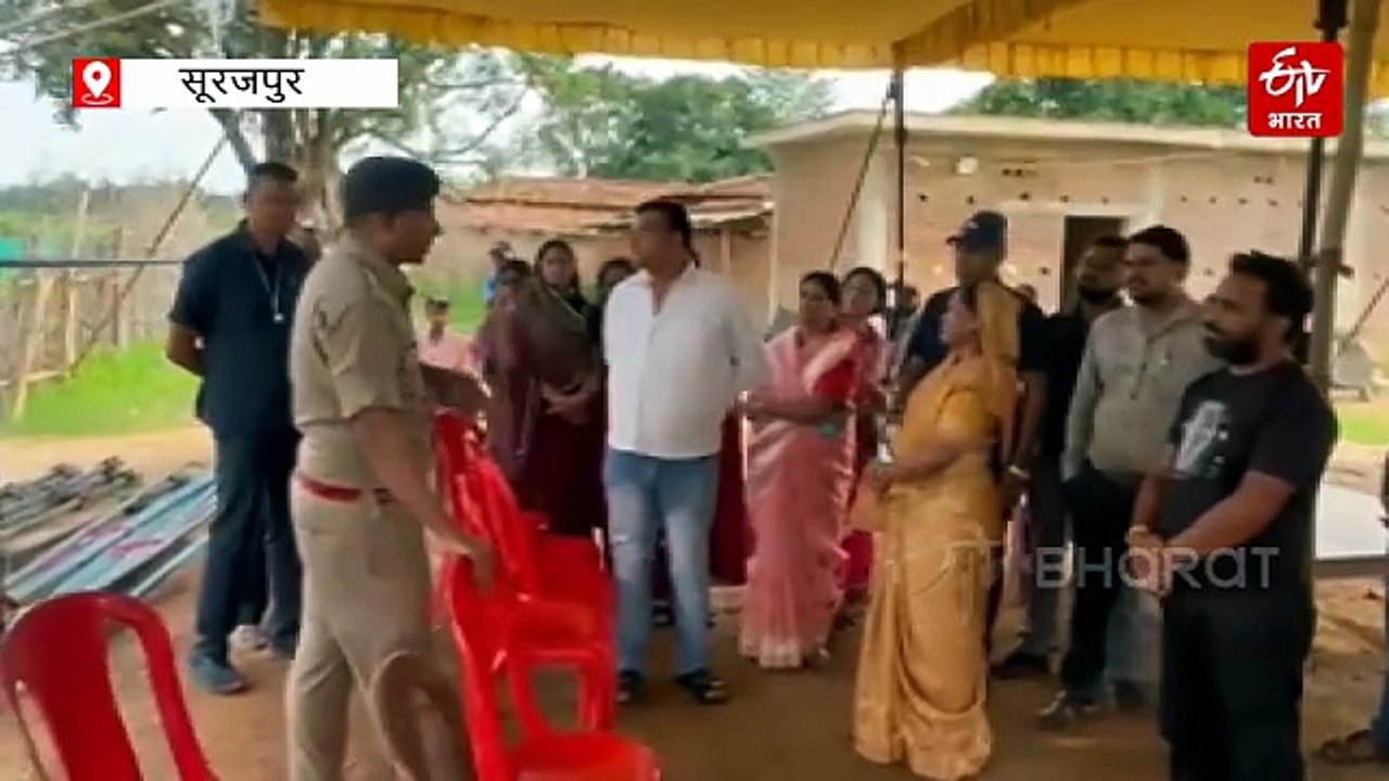 सूरजपुर हरिनंदन राजवाड़े हत्याकांड: पीड़ित परिवार से मिलने पहुंचीं विधायक शकुंतला सिंह पोर्ते, सख्त कार्रवाई का दिलाया भरोसा