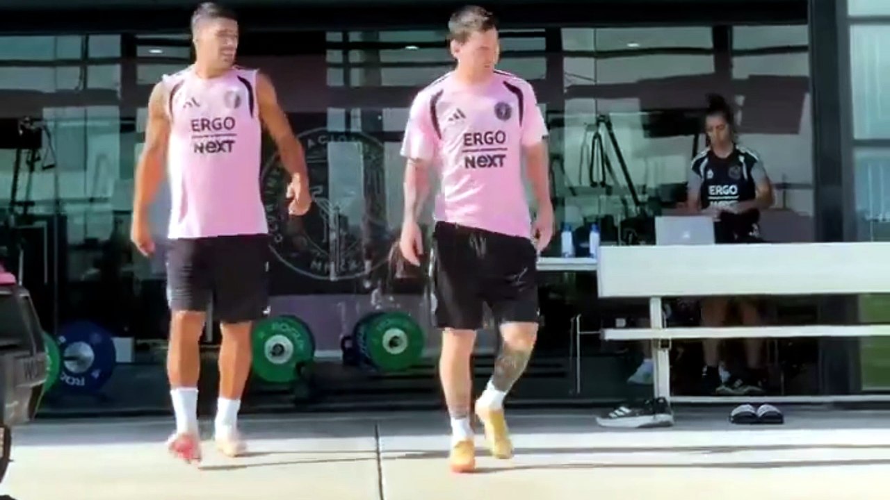 "The GOAT is back!" Messi returns to Miami and joins Inter training after the World Cup