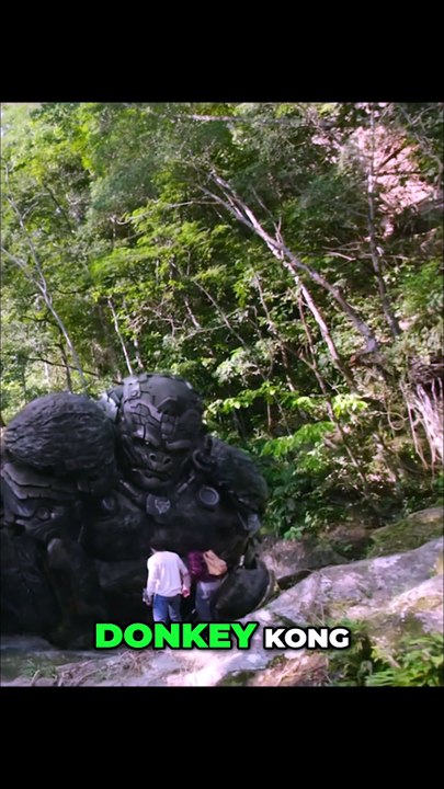 ¡Mono Gigante vs. Humanos! ¿Quién Ganará la Llave_