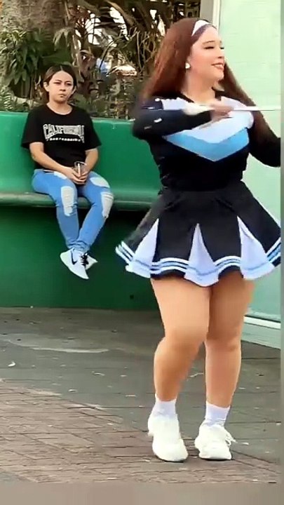 Girl Dance Viral Video