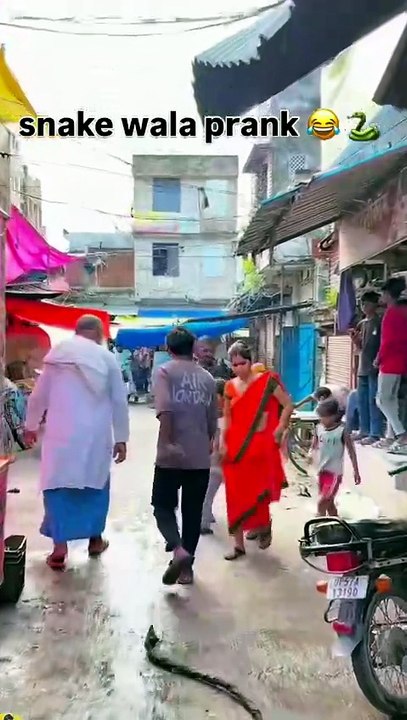 Public funny pranks wait for end