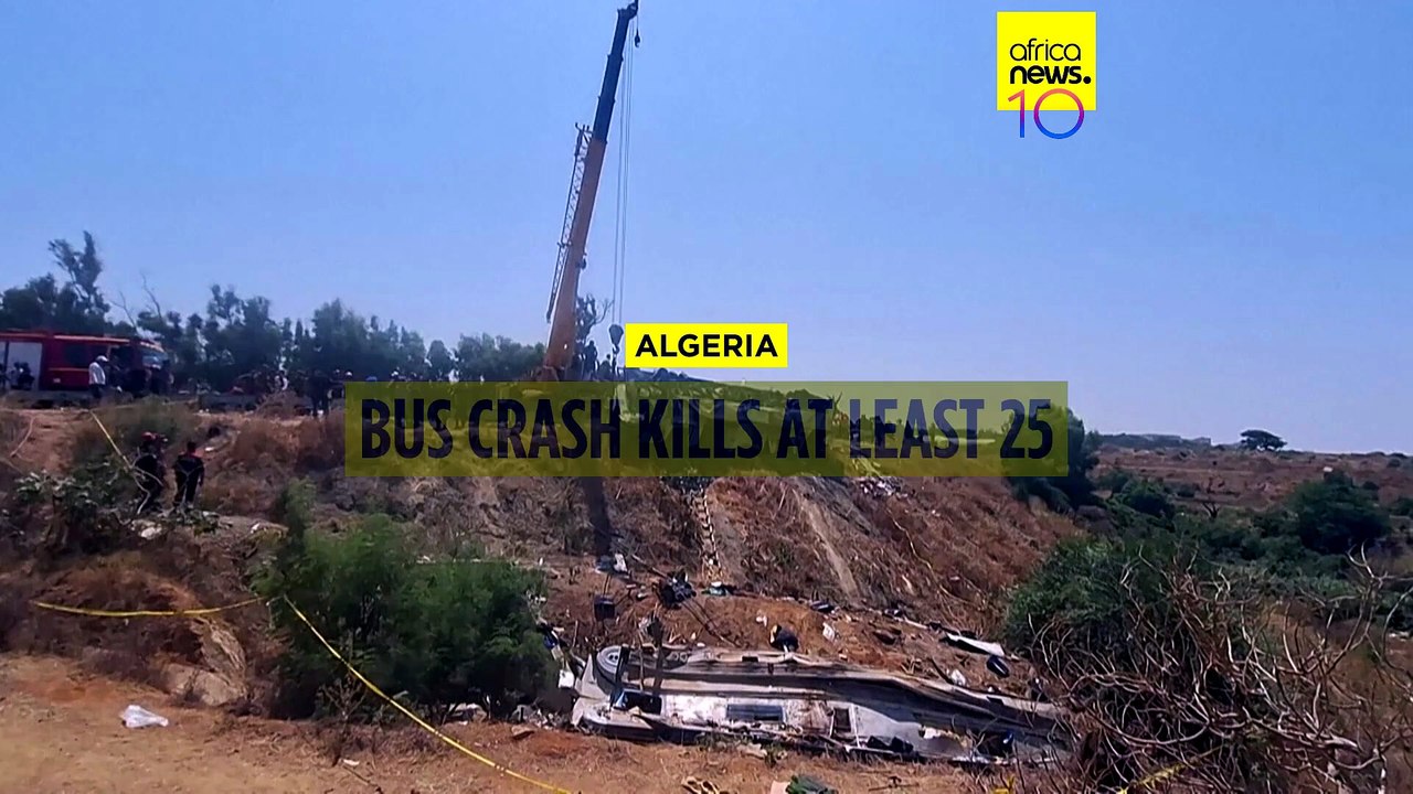 Algeria bus crash kills at least 25, injures 44 others